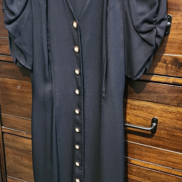 Vintage Petite Jazz Pearl Button Down Black Dress Size 6 - Picture 2 of 10